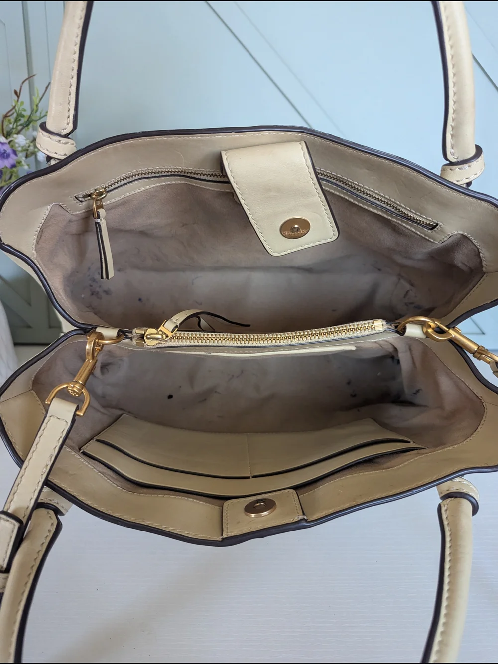 Tory Burch Cream Leather Shoulder Bag